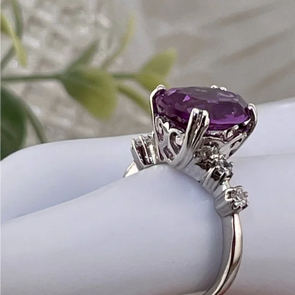 8ct Purple Sapphire silver ring 925 white sapphire accents size 6.5 - Picture 7 of 17